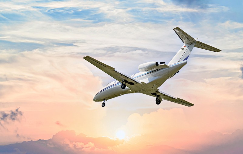 Cum zboară în siguranță avioane vechi de 45 de ani: „Sunt construite incredibil de durabil”