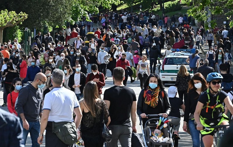 Expert OMS: „Eradicarea coronavirusului nu este o țintă rezonabilă pentru lume”