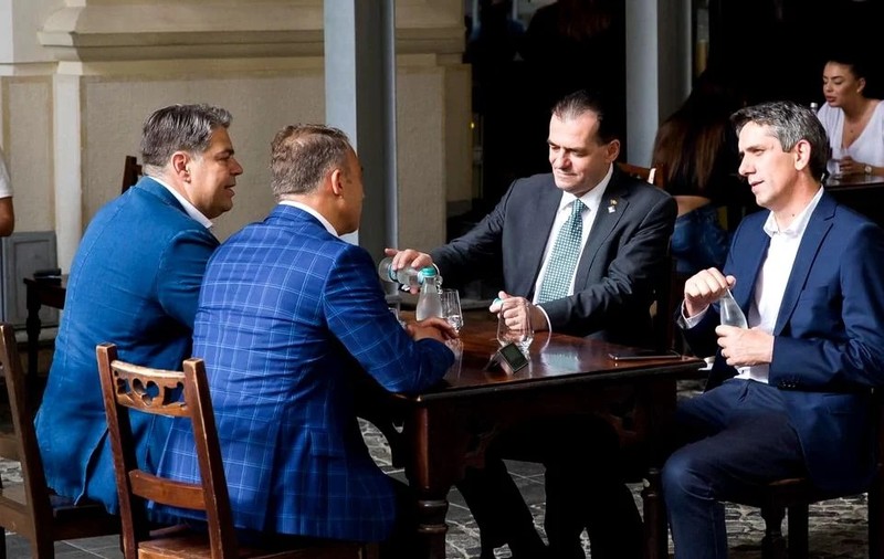 Un lider al PSD îl atacă pe Ludovic Orban, după ce premierul a fost fotografiat în Centrul Vechi al Capitalei: "Tablou de Grigorescu, de unde doar carul lipsește"