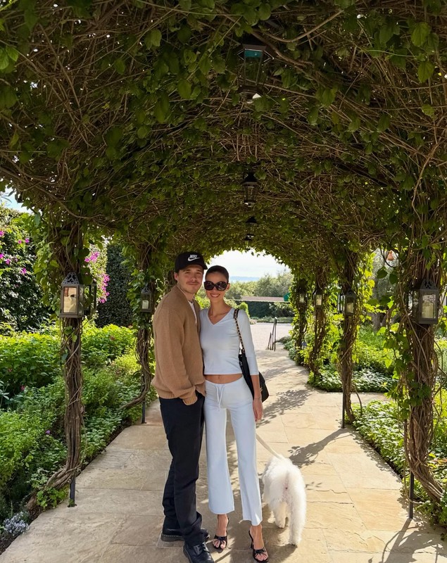 Brooklyn Beckham a pozat-o pe soția Nicola Peltz în dormitor, după scandalul cu familia lui. Ce a vrut să transmită