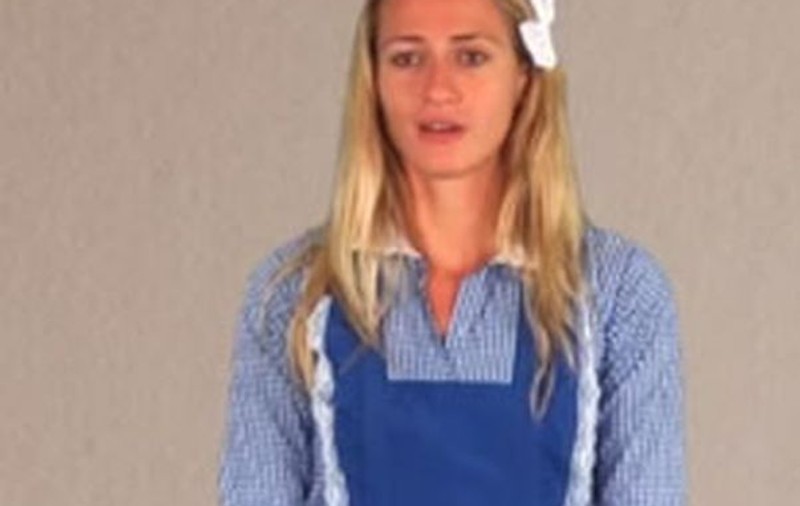Video Exclusiv | S-a sunat de intrare! Camelia Potec vorbeşte în uniformă, despre prima zi de şcoală