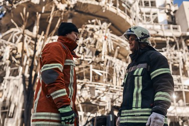 Salvatorii din Harkov lucrează cu zâmbetul pe buze