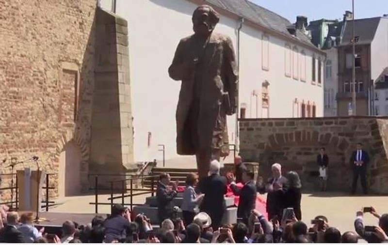 China sărbătorește pe 1 octombrie 70 de ani de comunism. În lume mai sunt doar 4 țări comuniste