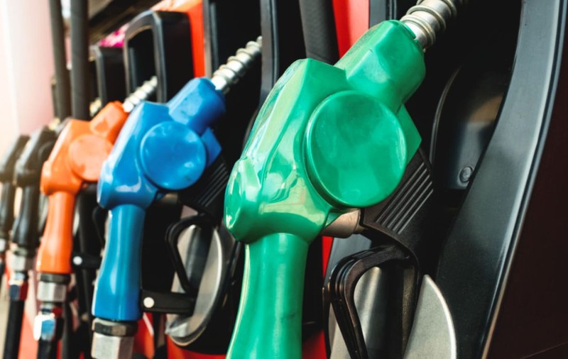 Benzină regenerabilă în Spania: Nexa 95 se vinde la pompă și intră într-un test public de 6 luni