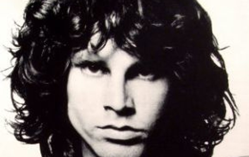 Jim Morrison, onorat de localul pe barul căruia a urinat