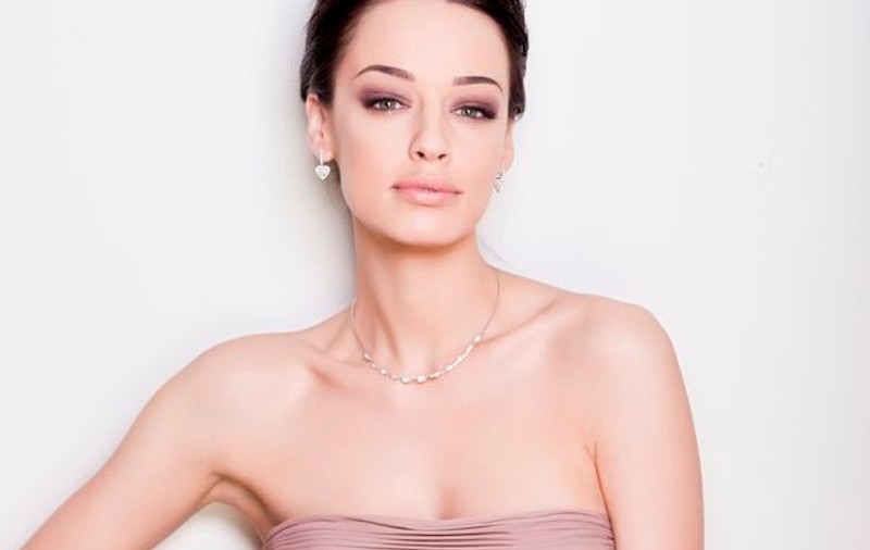 Cel mai amuzant cadou primit de Andreea Raicu de ziua ei e... plin cu bâlbe. DĂ CLICK şi mori de râs!