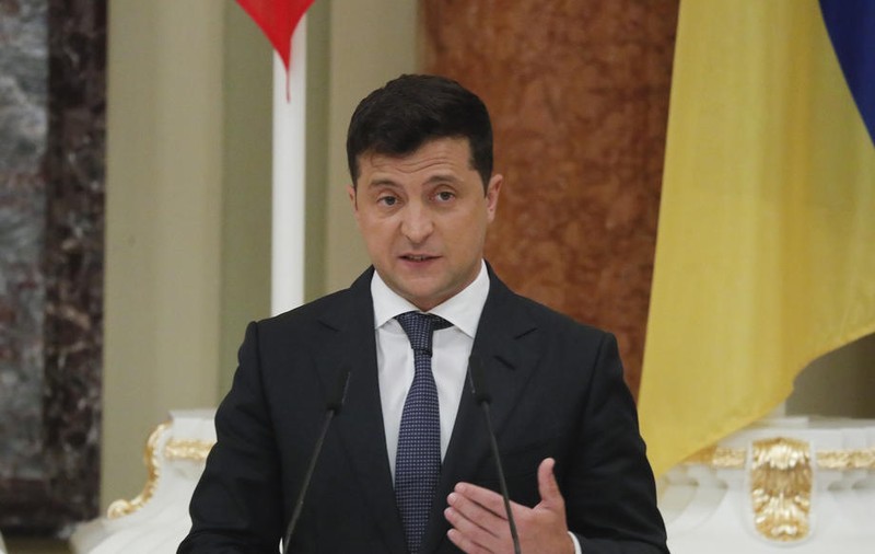 Președintele Ucrainei îi invită pe Joe Biden și Vladimir Putin la discuții pe tema crizei de la frontiera țării sale