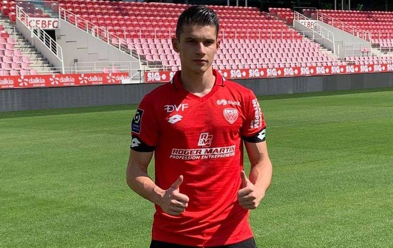 Afacere de un milion de euro: Alex Dobre a semnat cu Dijon și va juca în Ligue 1. Primele declarații ale fotbalistului