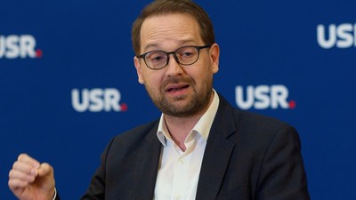 Prim-vicepreşedintele USR, Dominic Fritz, a preluat pe 5 mai preşedinţia interimară a USR, după demisia Elenei Lasconi