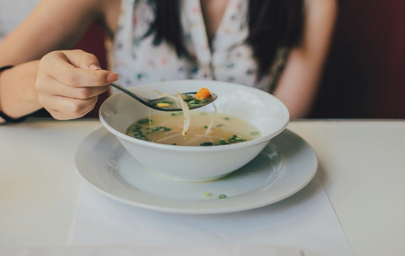 Alimentele ieftine pe care trebuie să le ai în cămară