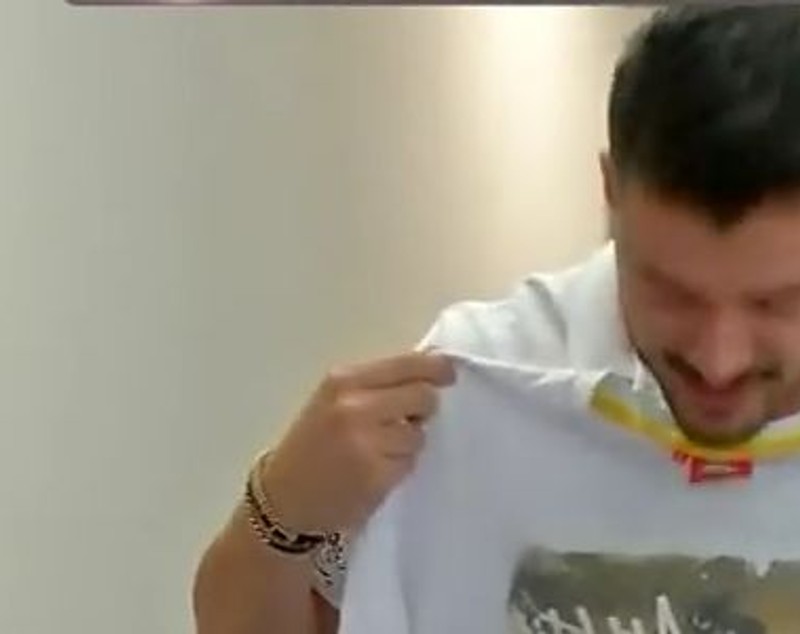 Ce farsă i-au făcut colegii lui Victor Slav de ziua lui. A rămas șocat | FOTO