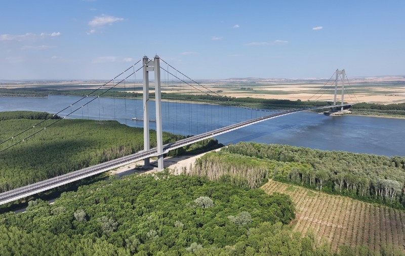 Restricții de circulație pentru mai multe zile pe podul suspendat peste Dunăre, DN1 și autostrada de centură A0
