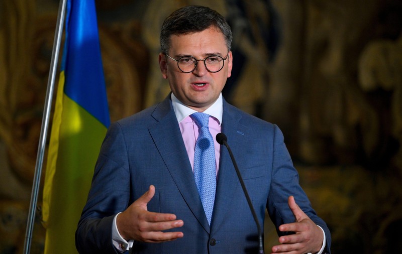Șeful diplomației ucrainene atenționează Occidentul împotriva ajutorului „cu picătura” furnizat Kievului