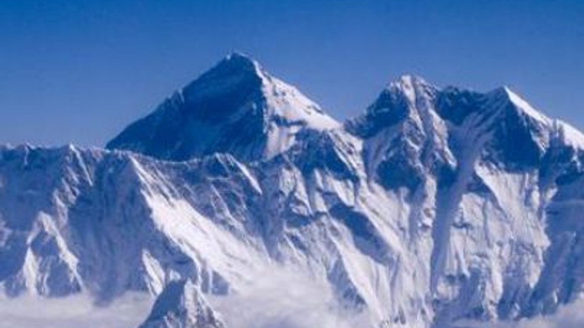 Plasticul de unică folosință, interzis pe Everest