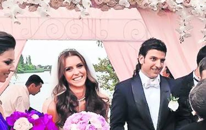 Cristina Şucu i-a dat papucii soţului imediat după nuntă
