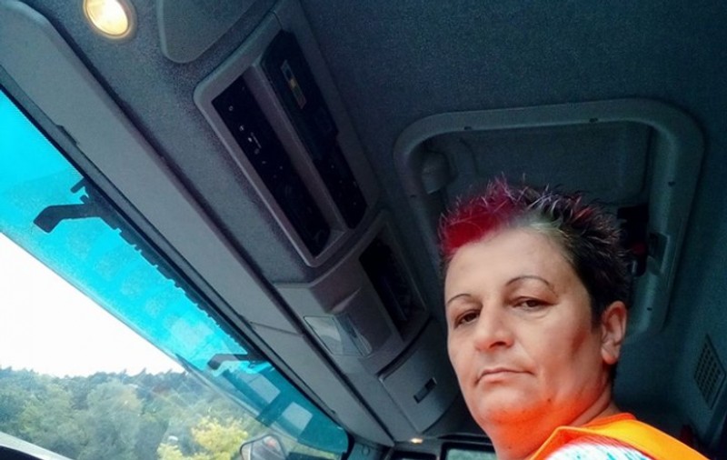 Cum a ajuns Nadia Maierean zidăriță și șoferiță de camion în Italia. „Când mă văd că descarc trei, patru tone de mărfuri pe zi, mă respectă imediat!”