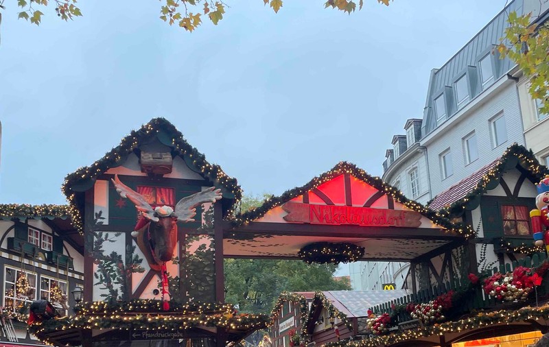 Alertă teroristă la Târgul de Crăciun din Koln. Doi adolescenți, un afgan și un rus, au fost arestați