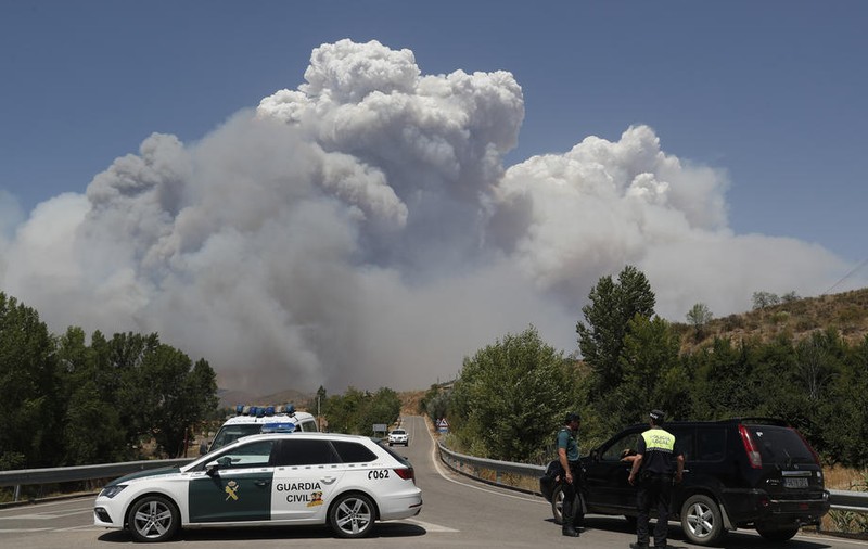 Peste 1.500 de persoane au fost evacuate din cauza unui incendiu de amploare, în provincia spaniolă Zaragoza