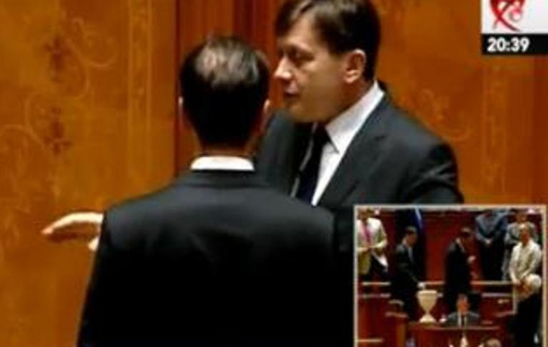 BĂSESCU, SUSPENDAT! Imaginile care arată rezultatul votului înainte de numărătoare
