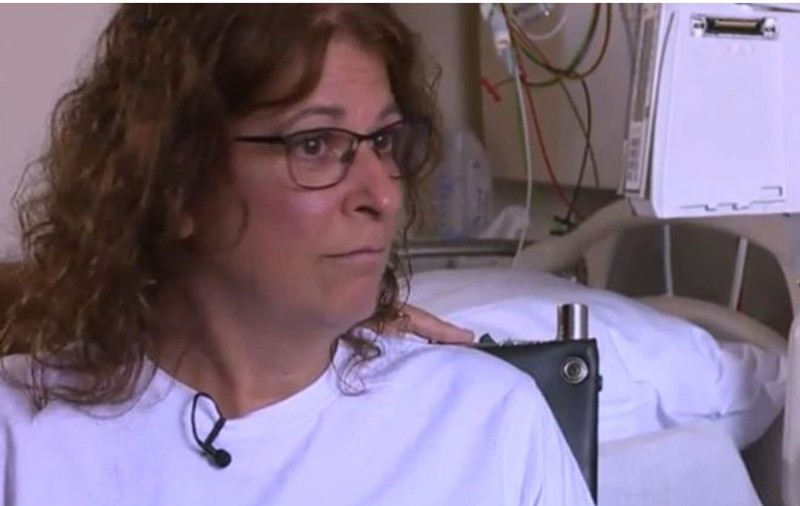 I-au amputat mâinile și picioarele unei femei după ce a luat o bacterie de la câine