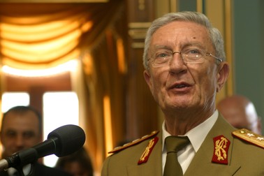 Victor Athanasie Stănculescu a fost condamnat la 15 ani de închisoare în 1999 pentru reprimarea Revoluției de la Timișoara | Foto: HEPTA