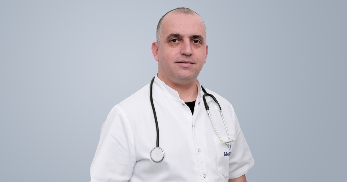 Dr. Bello Aleksander, cardiolog la MedLife Favorit