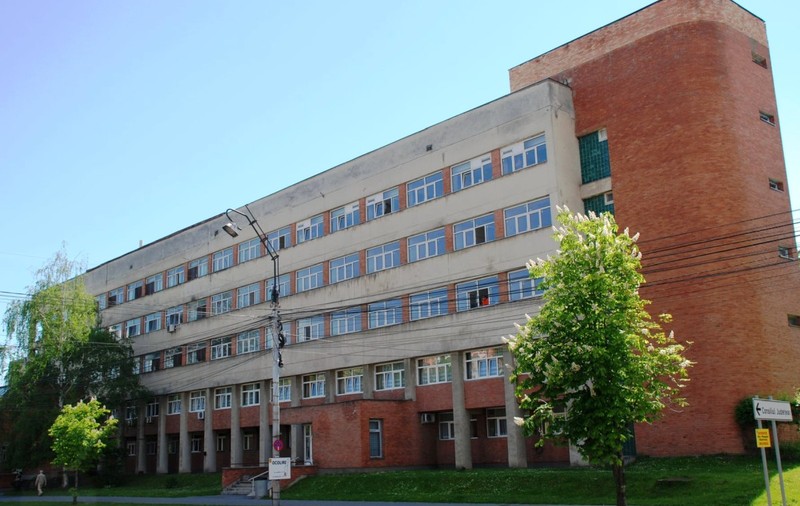 Bolnavii de la Spitalul Judeţean Sibiu, lăsaţi fără mâncare de serviciul de catering