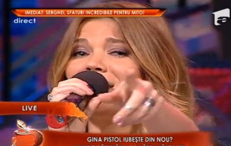 Gina Pistol a dat-o pe lăutărească! Uite cum cântă LIVE melodia "Șaraiman" | VIDEO