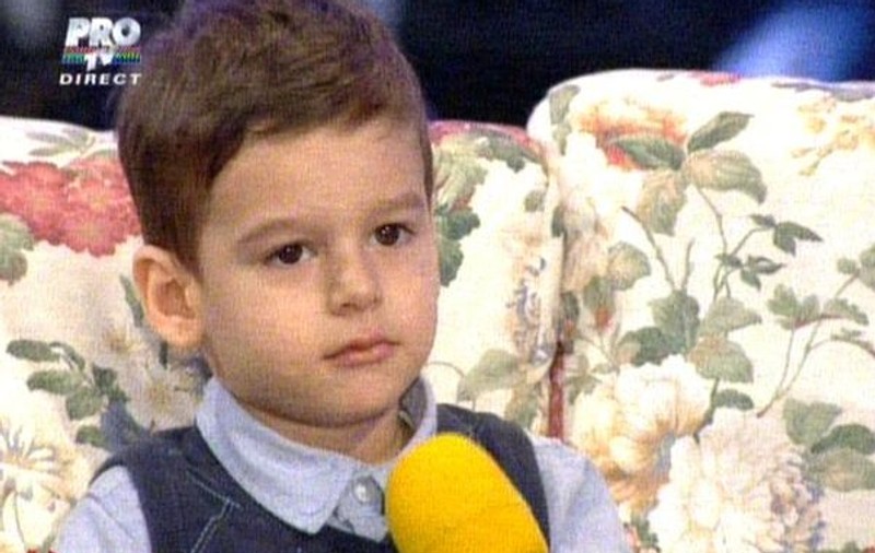 Ce simpatic este băiatul cel mic al lui Mădălin Voicu! FOTO