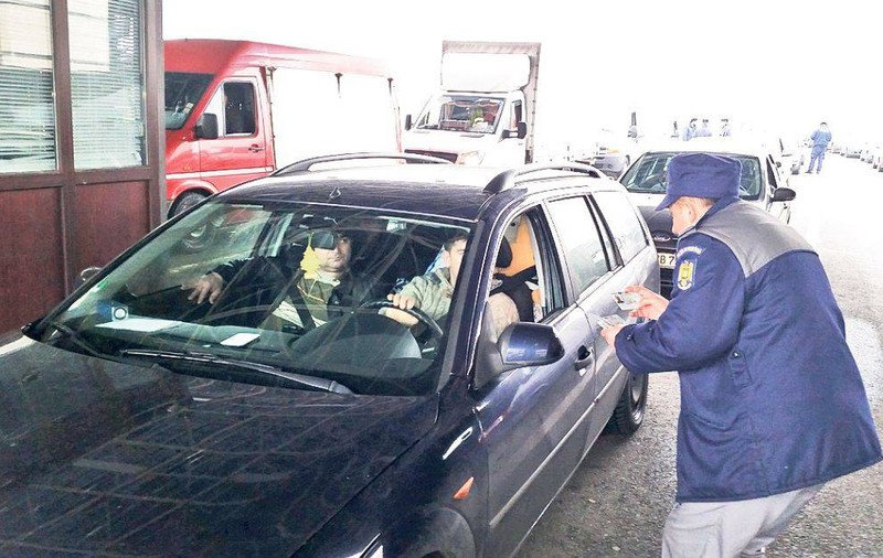 Aplicație online a Poliției de Frontieră! Poți afla de pe internet cât de aglomerate sunt vămile!