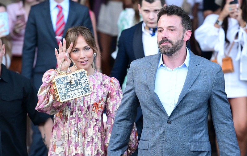 Jennifer Lopez și Ben Affleck se ceartă pe o proprietate de lux după divorț. Cât ar valora conacul din Beverly Hills în care au stat împreună