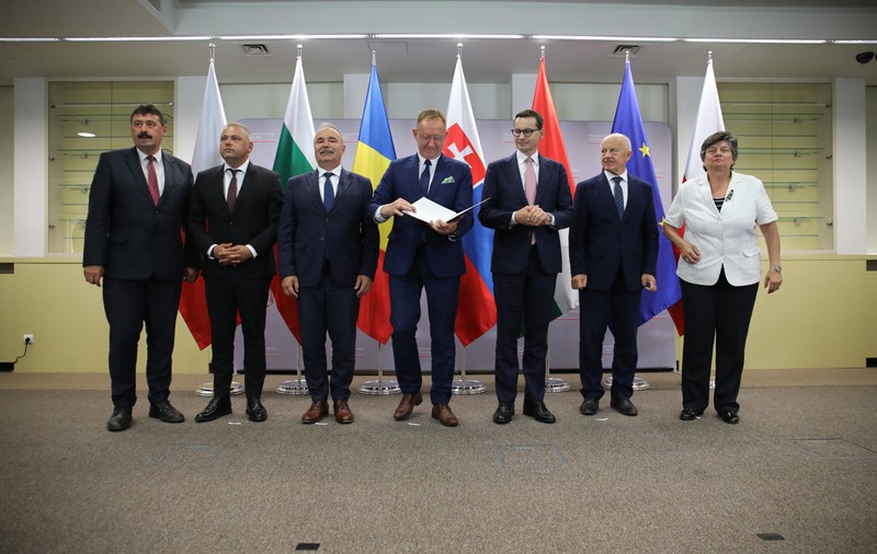 Indiferent de decizia UE, Polonia va menține interdicţia asupra importurilor agricole ucrainene, anunță Mateusz Morawiecki