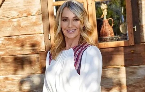 Out de la Romanii au Talent. Pe cine inlocuieste Nadia Comaneci . de fapt. S-a vorbit ca Andra pleaca....