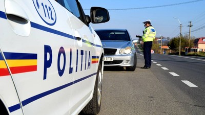 Un șofer a împușcat un pieton în plină stradă, în Tecuci. Victima a ajuns la spital