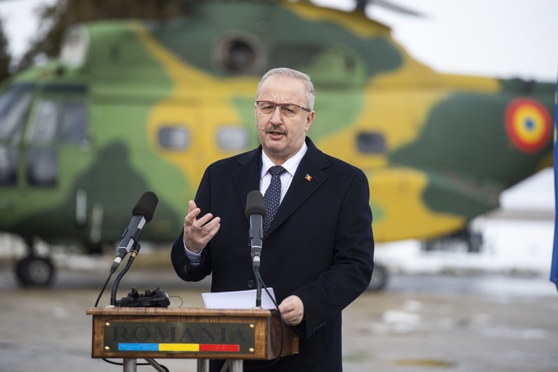 Ministrul apărării, Vasile Dîncu (foto HEPTA)