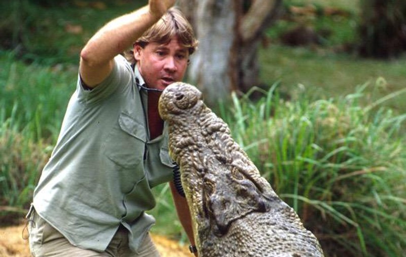 Ce frumoasă e fata "neînfricatului" Steve Irwin. Tânăra are 17 ani şi îi calcă pe urme regretatului ei tată