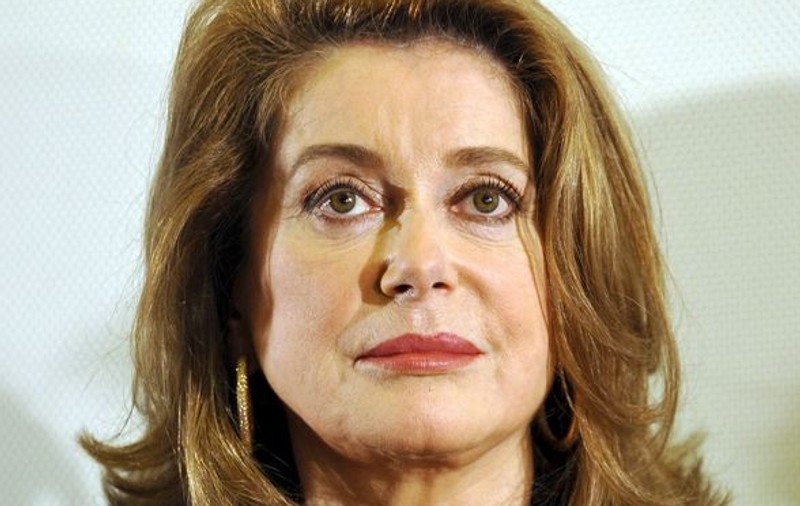 Catherine Deneuve, fluierată în Italia