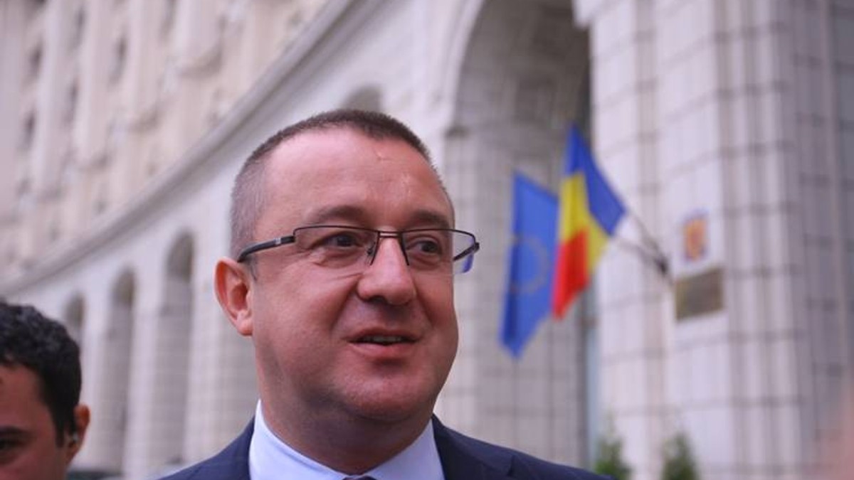 Sorin Blejnar a fost trimis în judecată de procurorii DNA