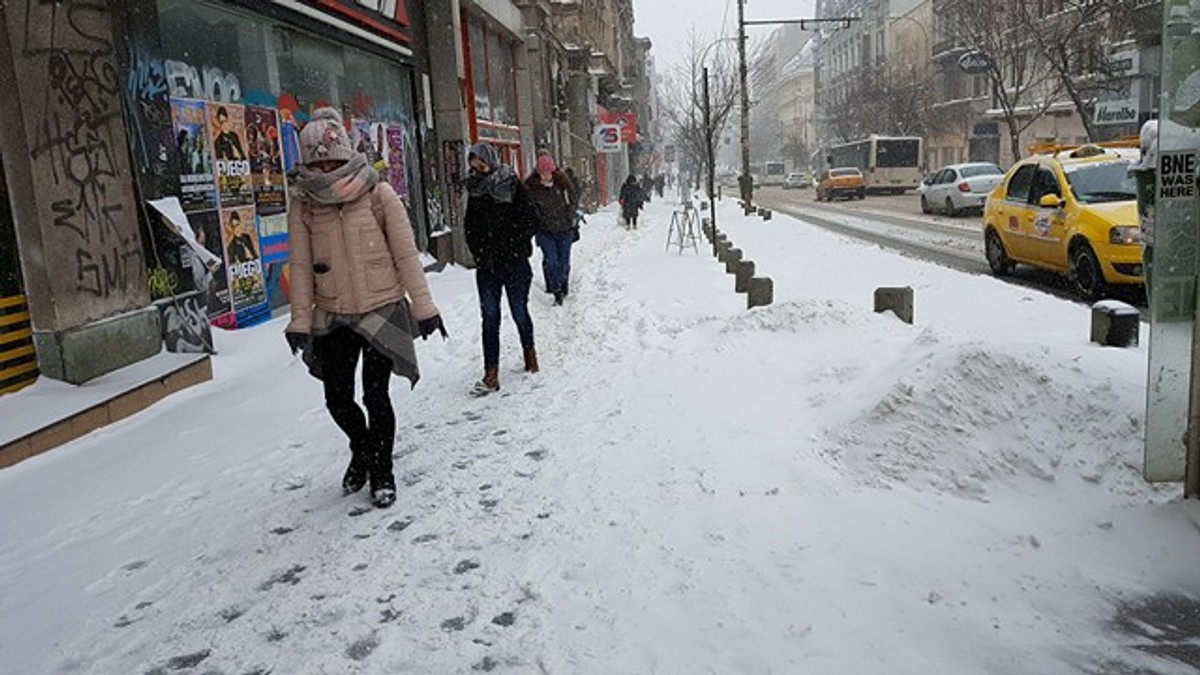 Atenționare de ninsori, ger și polei, până pe 22 martie