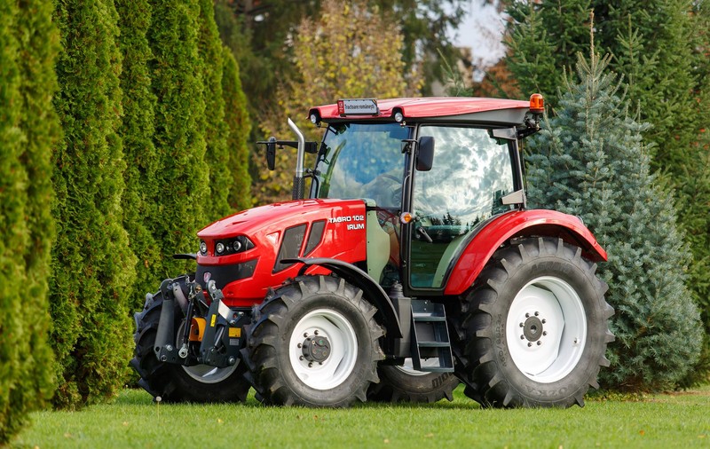 Primul tractor autentic românesc a fost lansat, după 10 ani. Imagini impresionante cu TAGRO, minunea tehnologică