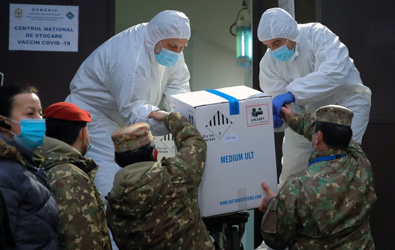 Cum a comandat România 80 de milioane de doze de vaccin anti-COVID