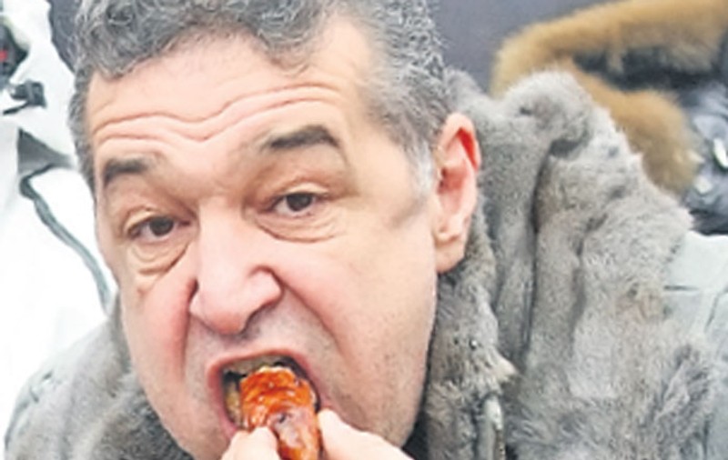 Gigi Becali, sponsor în noaptea de Revelion