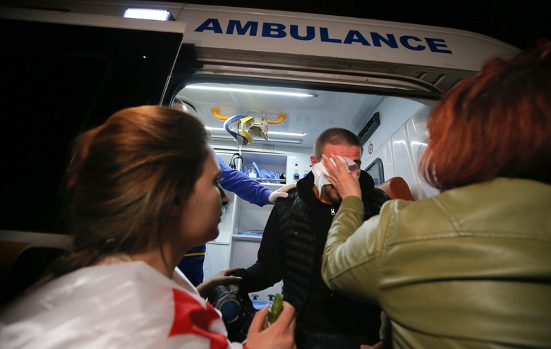 O armă chimică din Primul Război Mondial, folosită asupra protestatarilor în Georgia anul trecut, sugerează dovezi BBC: „Simţeai cum te arde apa”