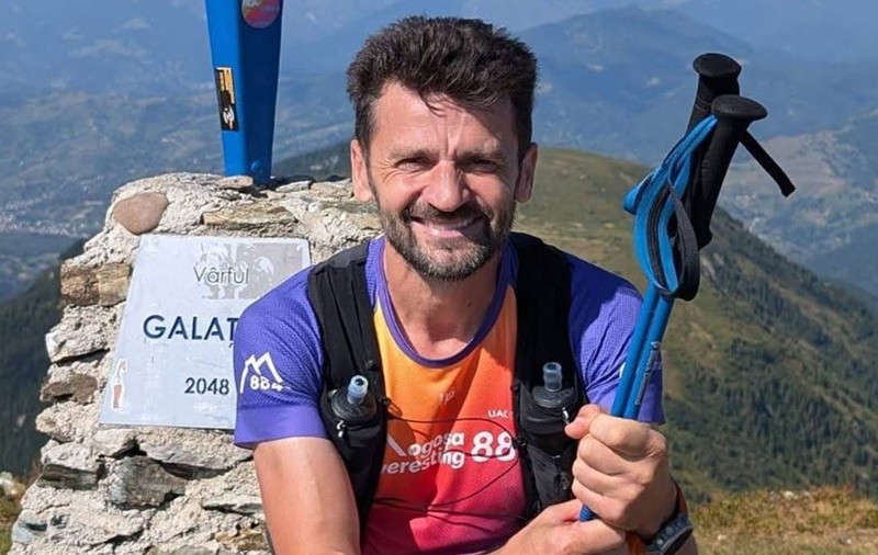 Sebastian, românul care a atins 30 de vârfuri de peste 2.000 m într-o singură zi: a parcurs 68,48 km în doar 17 ore și 56 de minute