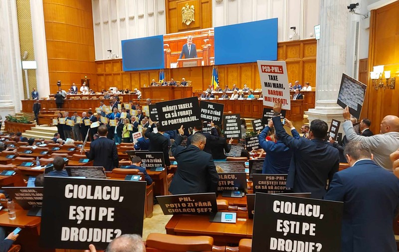 Pachetul de măsuri fiscale a fost adoptat. Ce schimbări urmează pentru sectorul privat și pentru cel bugetar