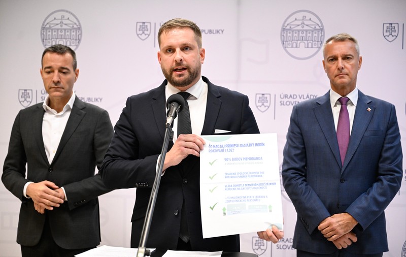 Jumătate din medicii slovaci au demisionat, guvernul îi obligă să lucreze: „Cine refuză riscă un an de închisoare”
