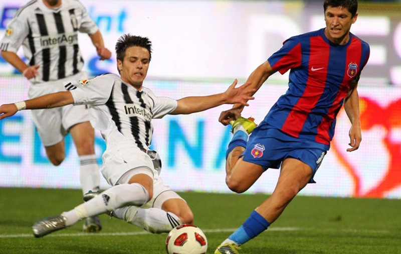 Alex Măţel, "Călăul lui Ilie Dumitrescu", e fan Beckham şi apreciază ofensiva lui Dinamo