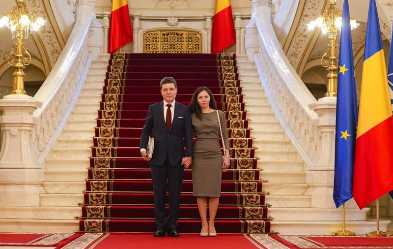 Răspunsul Mirabelei Grădinaru când a fost întrebată dacă va renunța la job în cazul în care Nicușor Dan câștigă alegerile prezidențiale