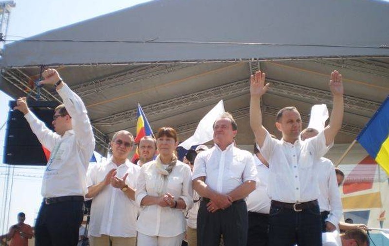 PDL BOICOTEAZĂ REFERENDUMUL! Îndeamnă alegătorii să nu se prezinte la vot