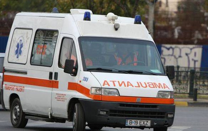 Un copil a ajuns la spital, după ce a fost lovit de o maşină! Prietenul lui A FOST MARTOR LA SCENA CUMPLITĂ